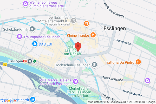 Euro-Plus Cafe Terrasse