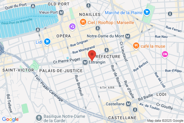 Cafe De La Banque